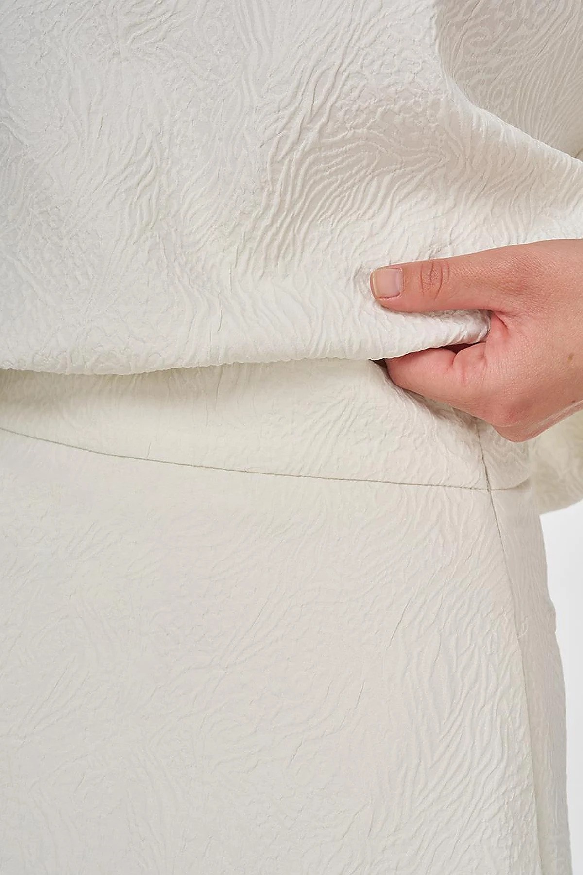 Gofreli Etekli Takım Ekru
