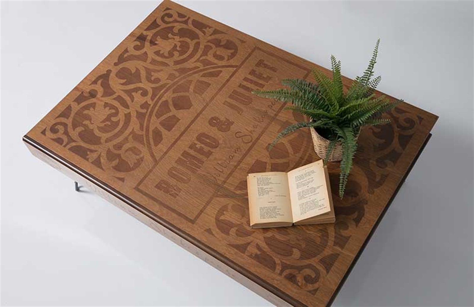 Ceviz Kitap Orta Sehpa