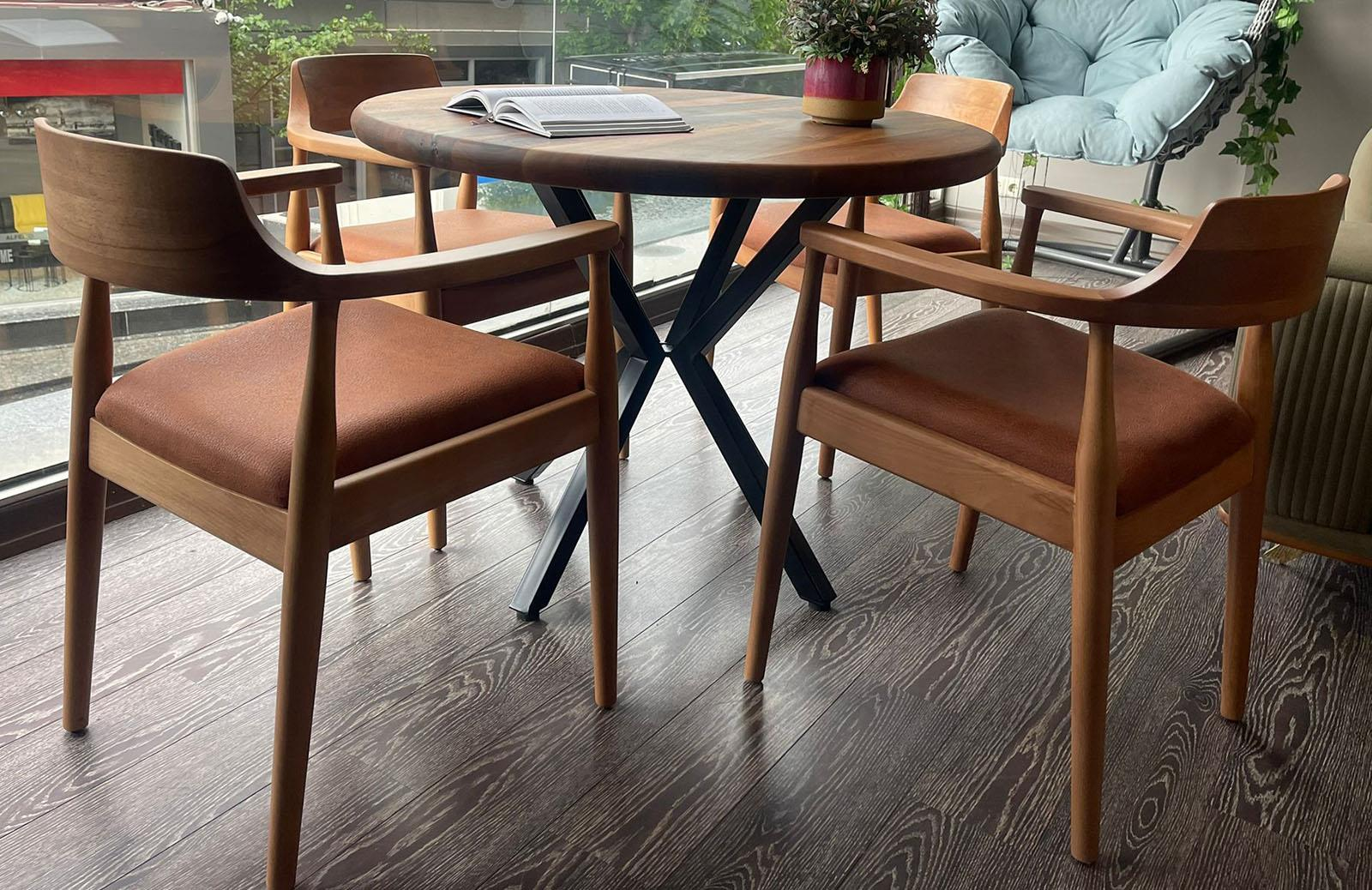 Exen Ahşap Yuvarlak Masa Takımı