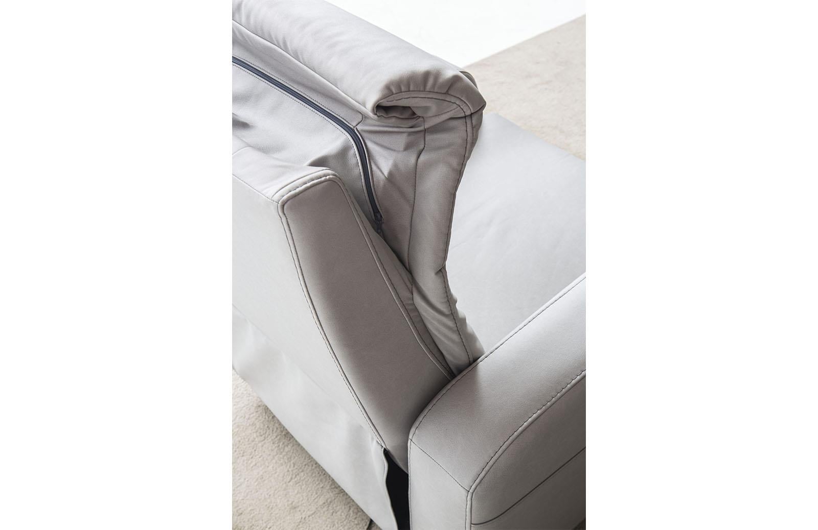 Nicole Berjer Recliner