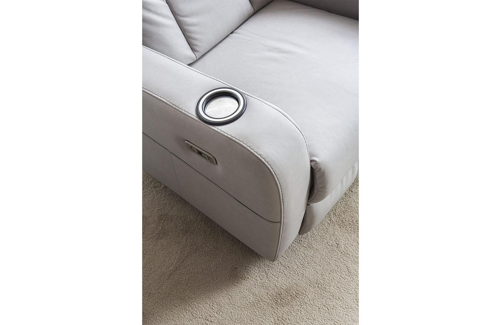 Nicole Berjer Recliner