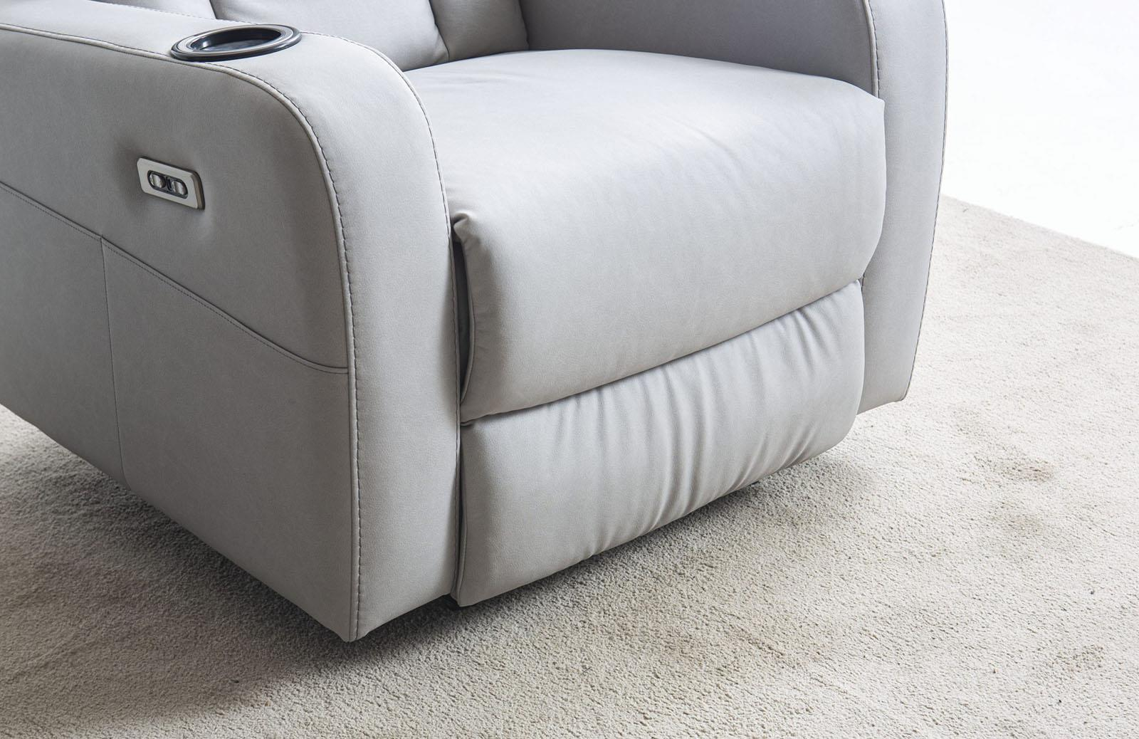 Nicole Berjer Recliner