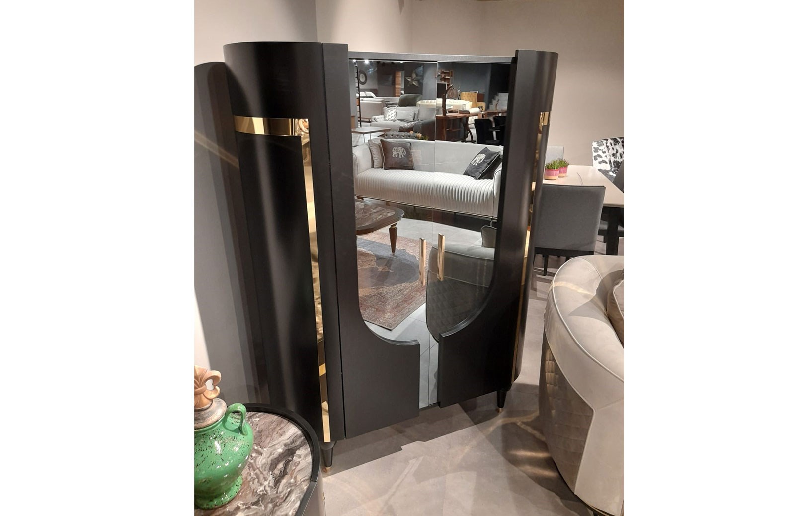 OUTLET - Dario Yemek Odası Takımı + Tv Ünitesi + Orta Sehpa + Vitrin