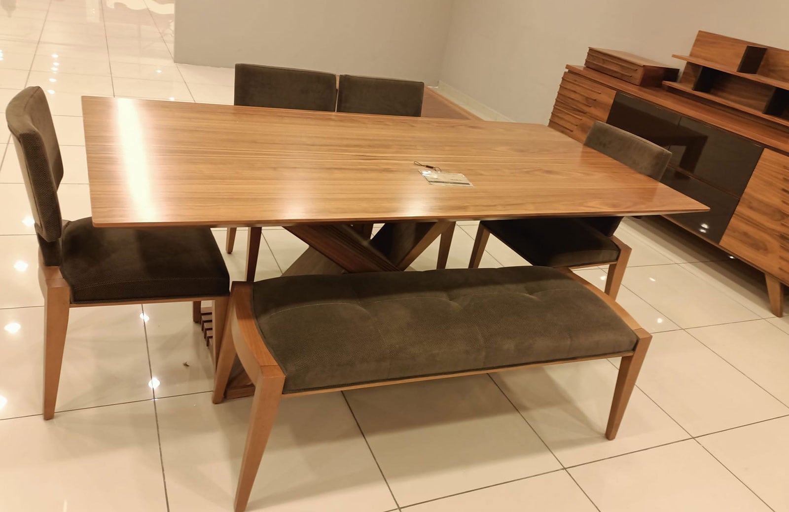 OUTLET - Dark Yemek Odası Takımı