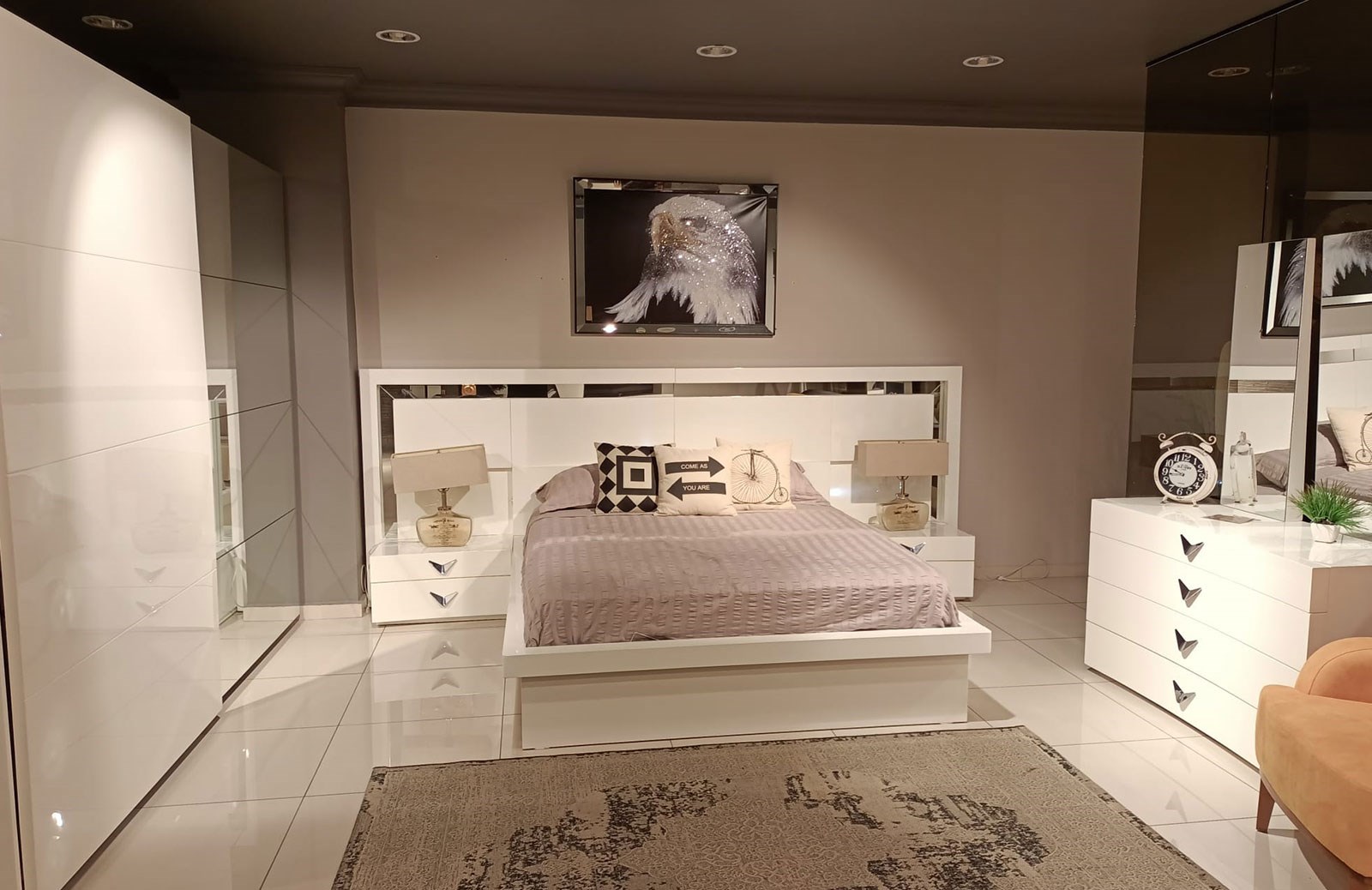 OUTLET - Feria Yatak Odası Takımı