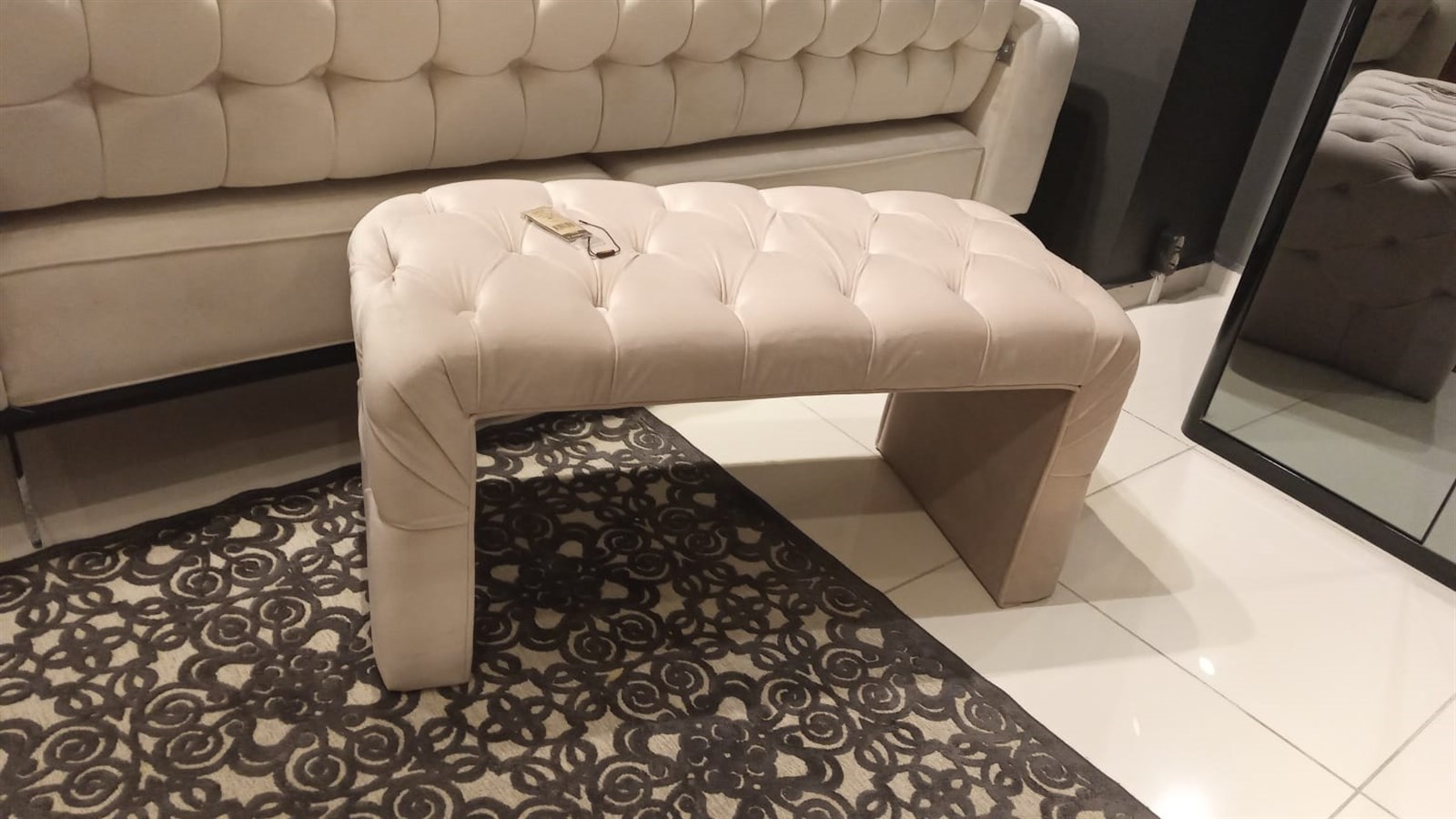OUTLET - Kapitoneli Puf 102*45 cm