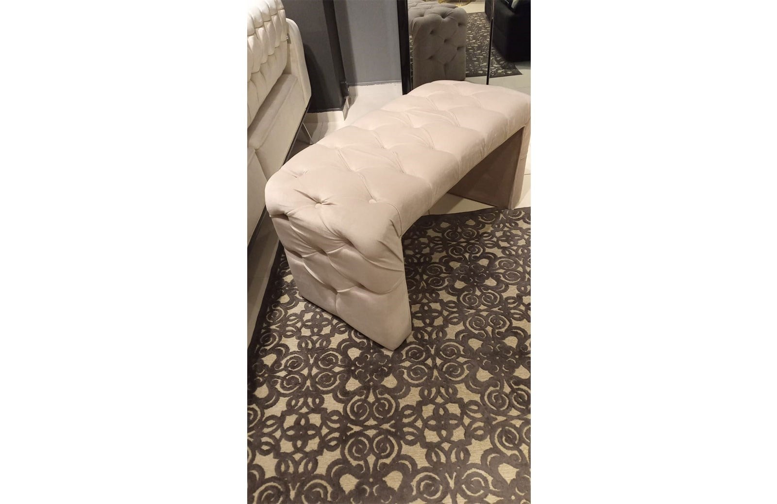 OUTLET - Kapitoneli Puf 102*45 cm