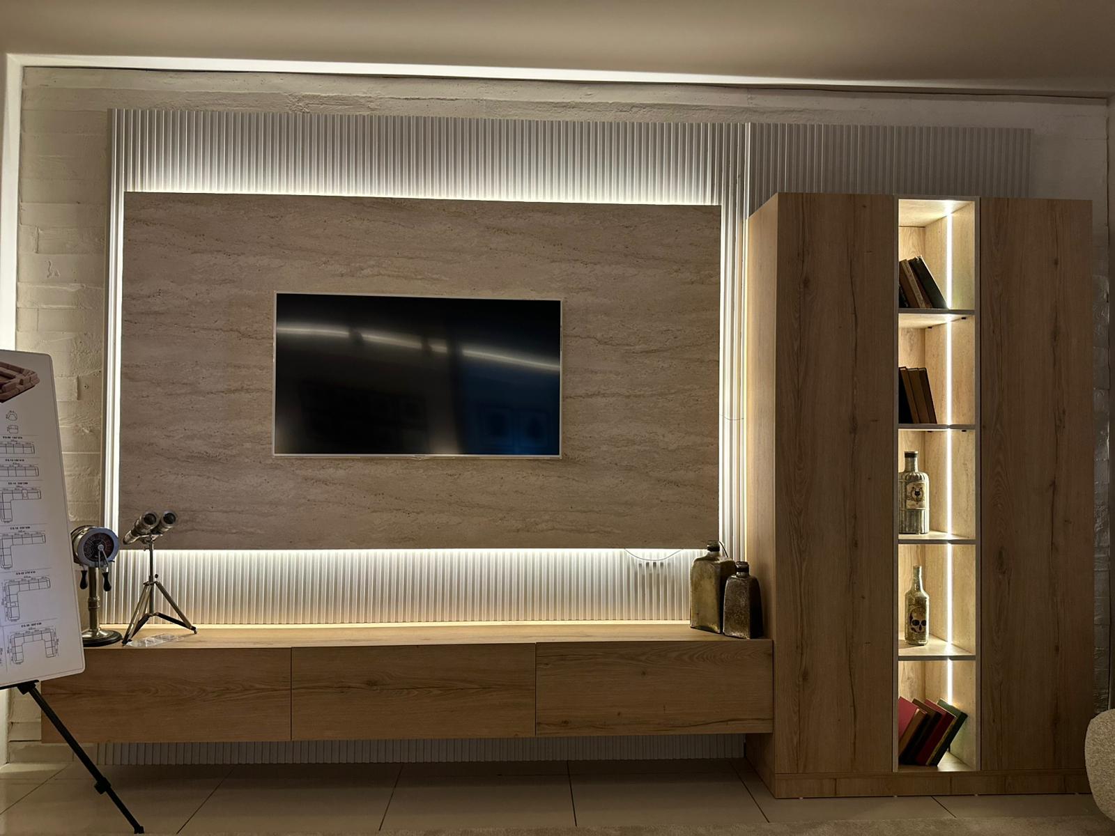 OUTLET - MOB - Flowery Tv Ünitesi + Masa Takımı 01-M