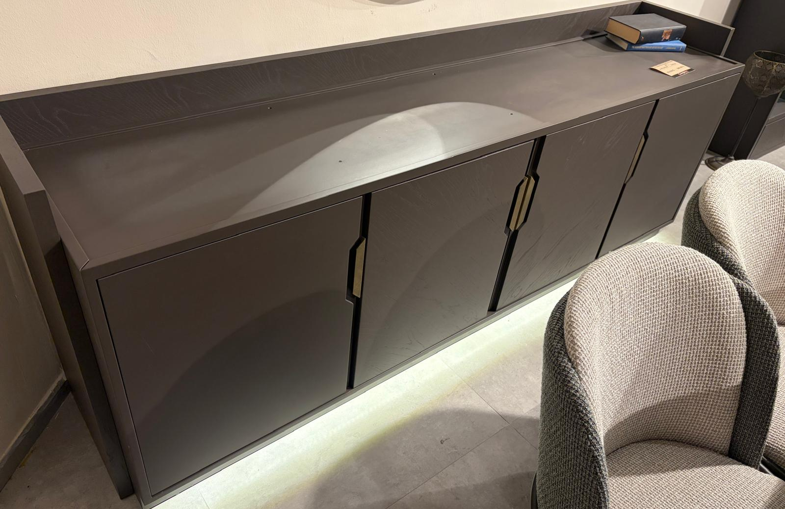 OUTLET-MSK2- New Escani Yemek Odası +TV Ünitesi+Orta+Zigon+Yan+C Sehpa Seti