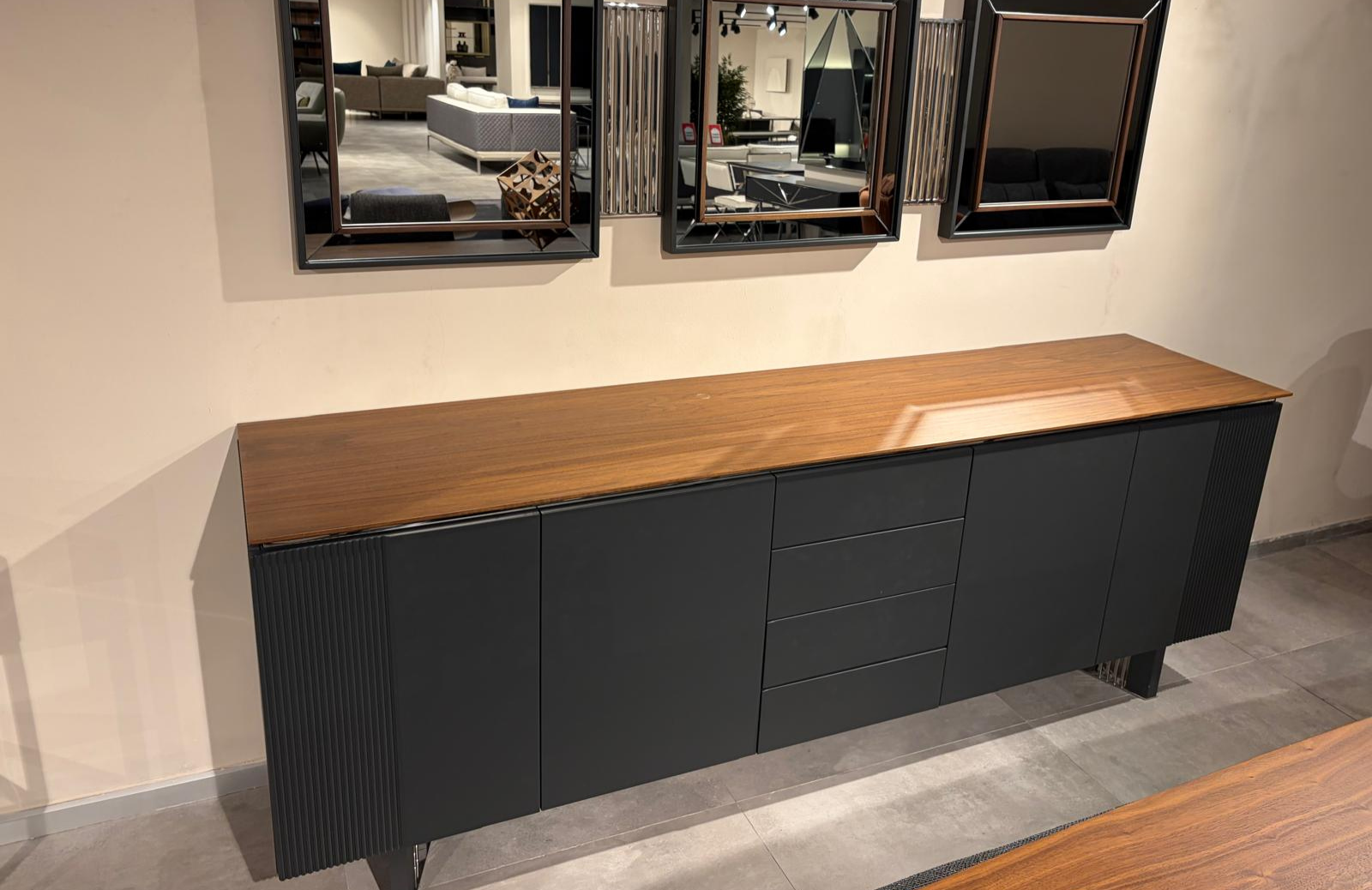 OUTLET-MSK2- Woods Yemek Odası + Tv Ünitesi + Orta Sehpa + C Sehpa + Yan Sehpa