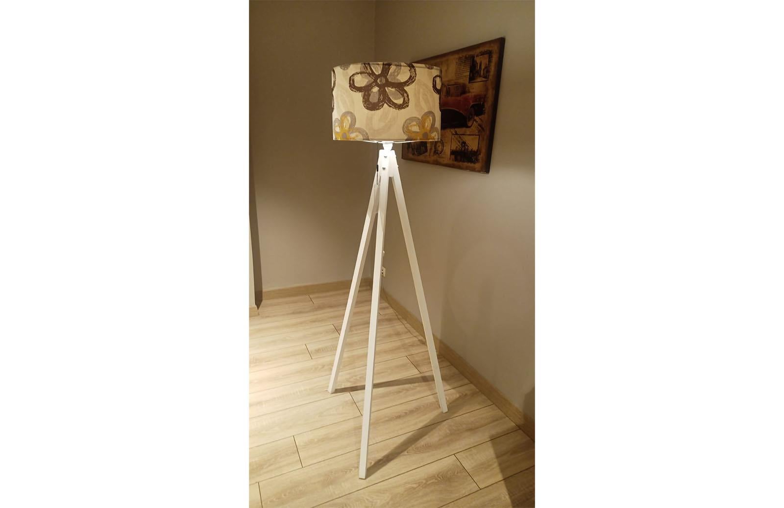 OUTLET - SLT - 3 Ayaklı Lambader