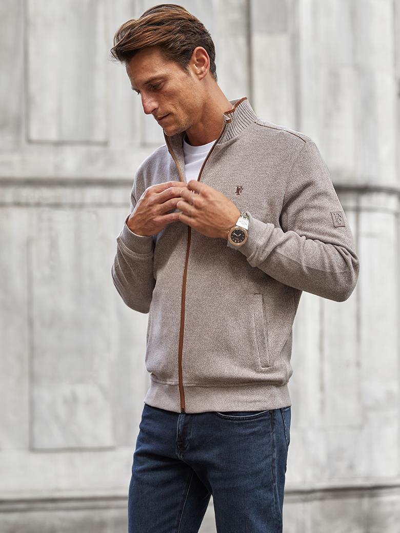 Dik Yaka Fermuarlı Pamuk Camel Sweatshirt
