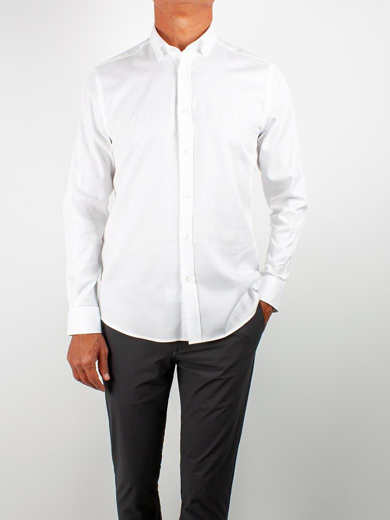 Düğmeli Yaka Pamuklu Regular Fit Normal Kesim Beyaz Gömlek