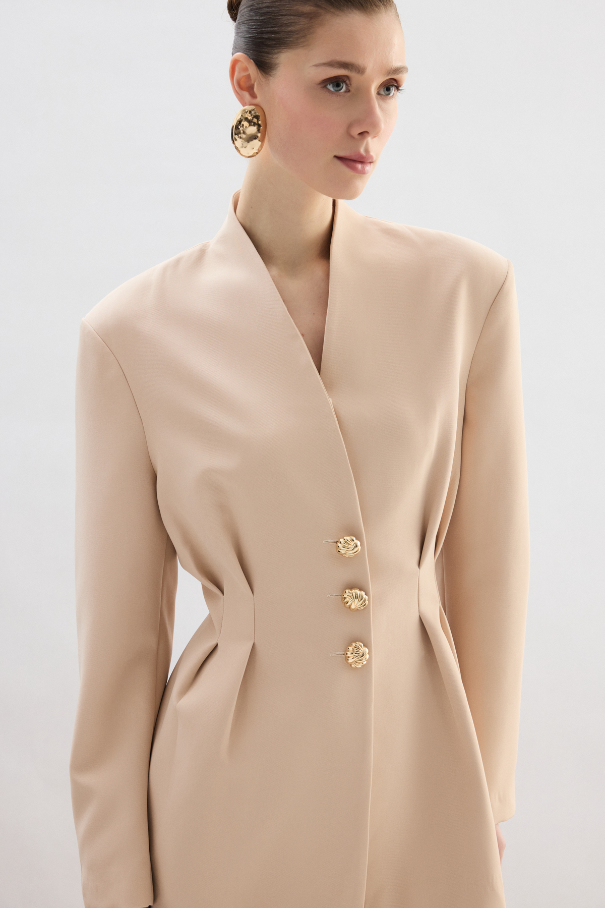 StarinciBej Gold Düğmeli Bel Oturtmalı Blazer Ceket