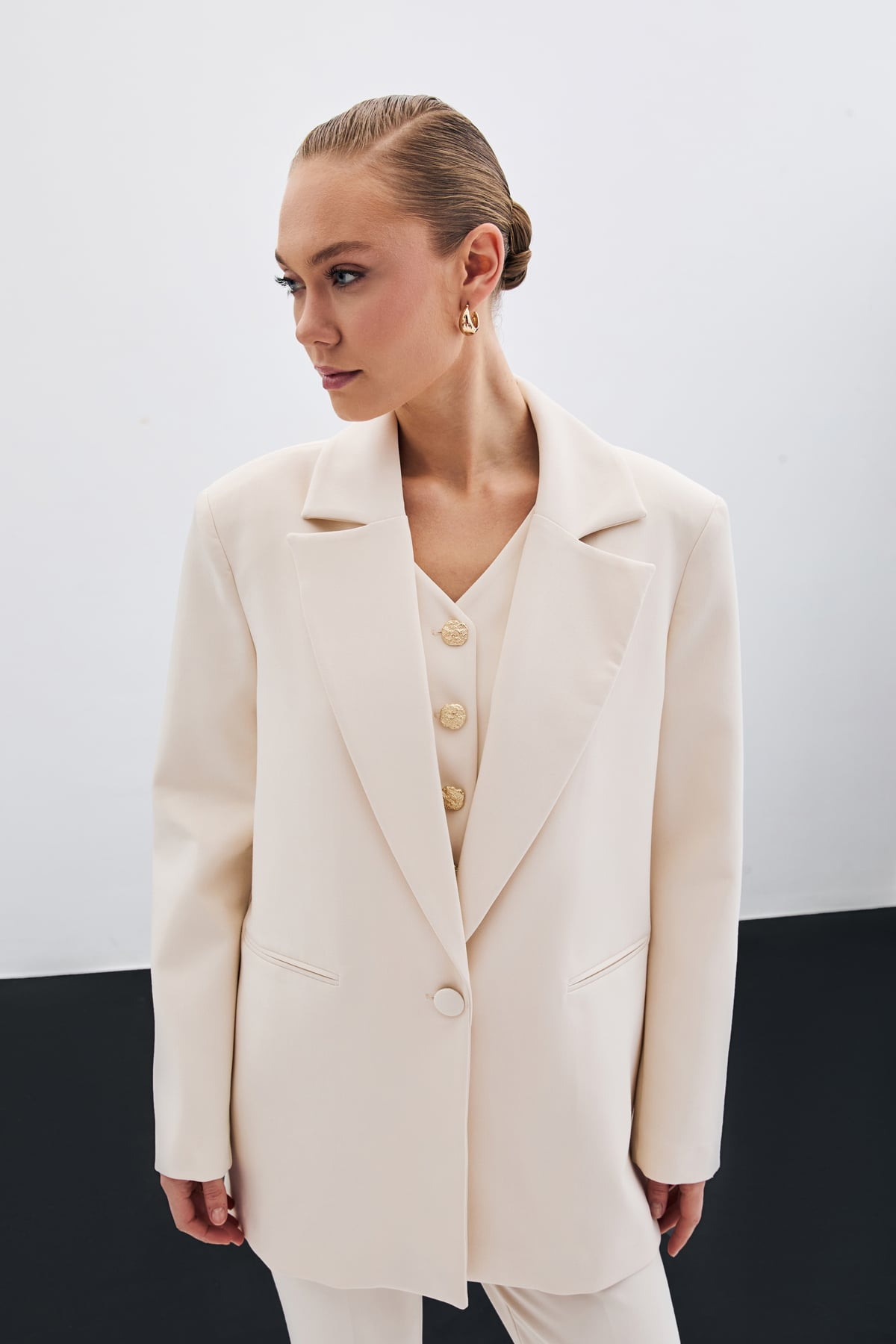 StarinciEkru Tek Düğmeli Oversize Blazer Ceket