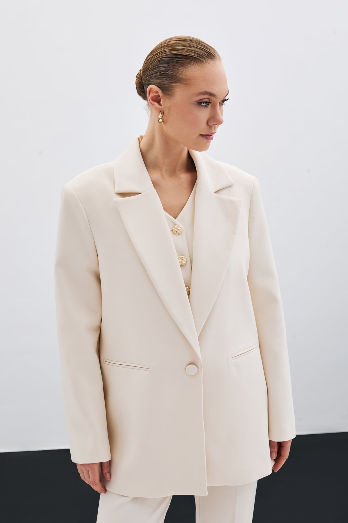 StarinciEkru Tek Düğmeli Oversize Blazer Ceket
