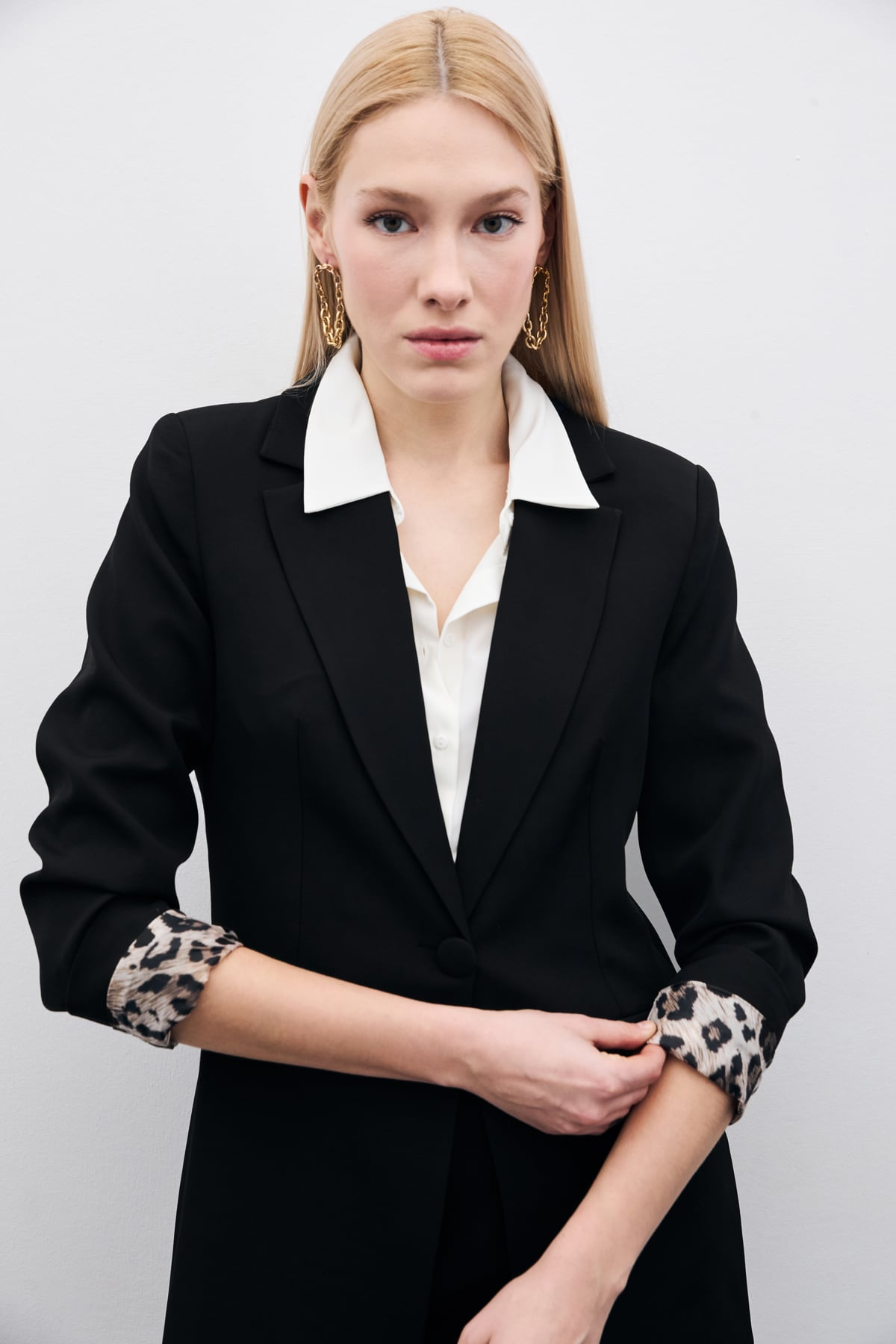 StarinciSiyah Leopar Manşet Detaylı Kadın Blazer Ceket