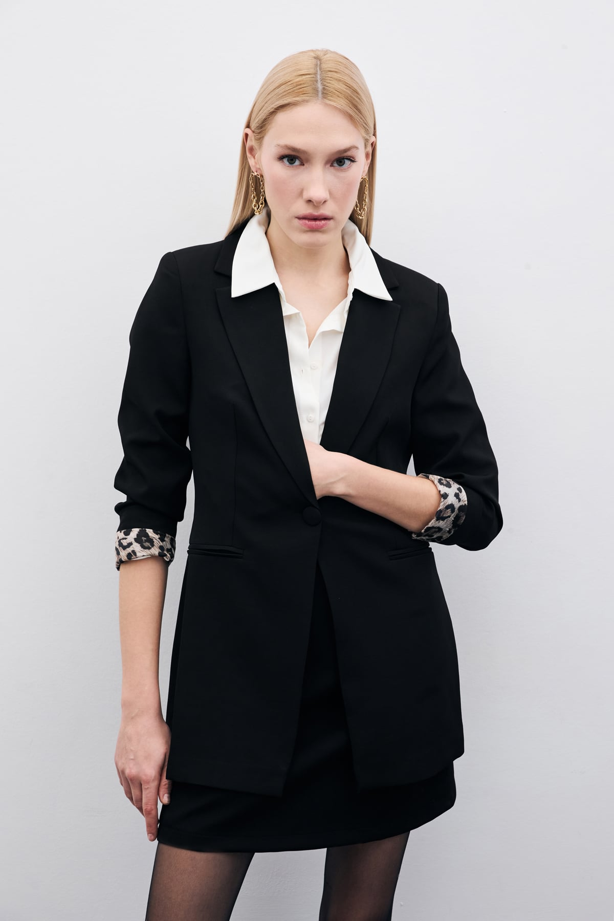 StarinciSiyah Leopar Manşet Detaylı Kadın Blazer Ceket