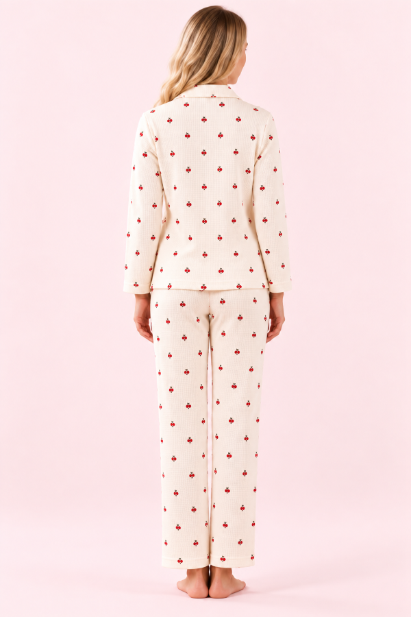 StarinciKadın Ekru Kiraz Desenli Önden Düğmeli Pijama Takımı