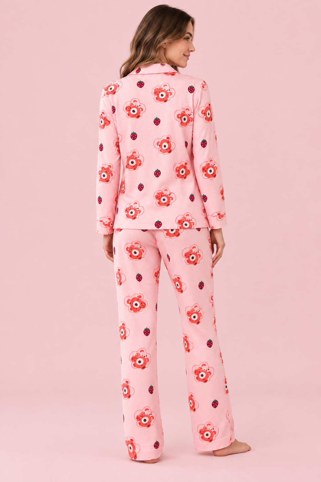 StarinciKadın Pembe Ayıcık ve Çilek Desenli Düğmeli Pijama Takımı
