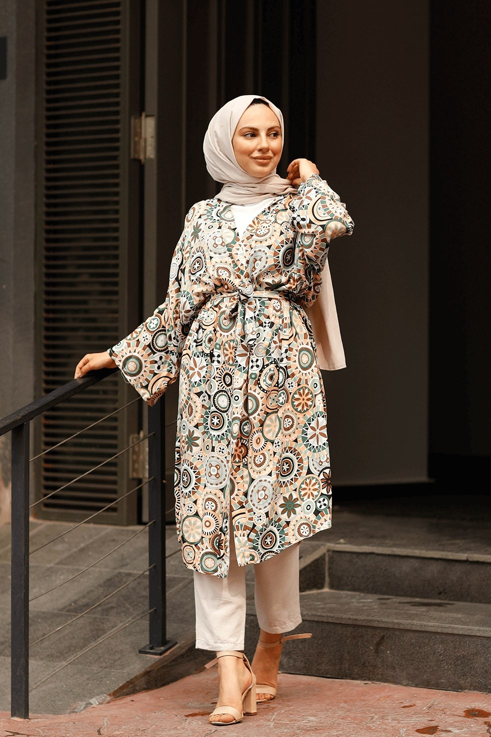 Karmaşık Çiçek Desen Kemerli Salaş Kimono - Haki