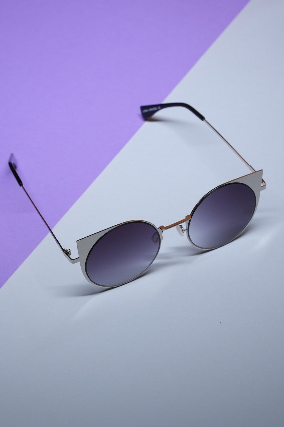 Metal Sivri Cat Eye Gözlük - Siyah/Gümüş