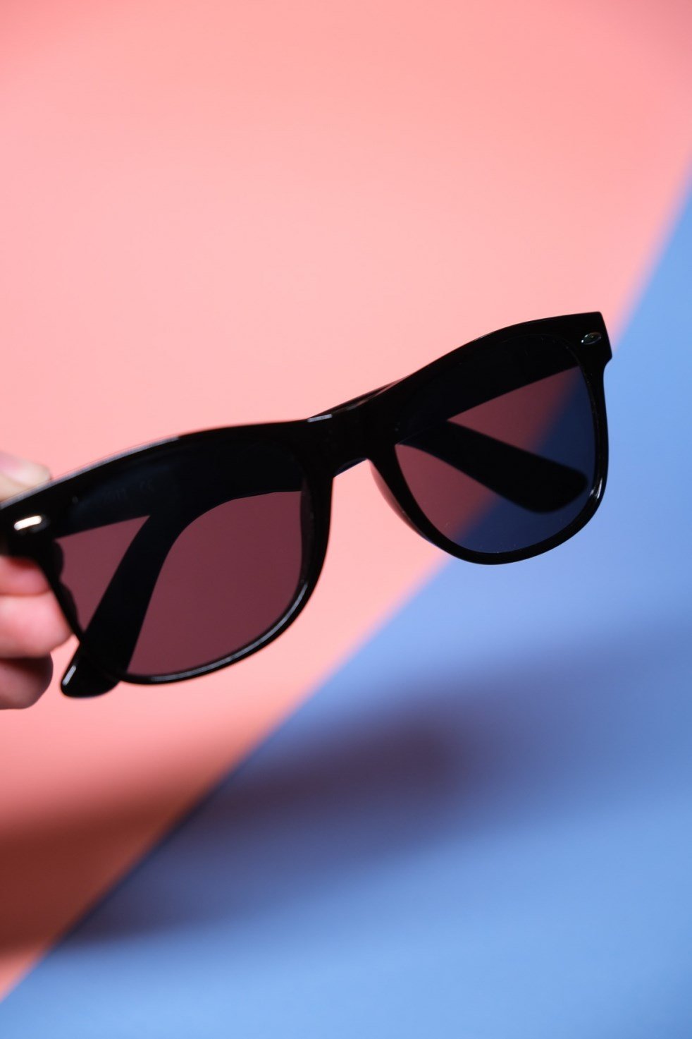 Taş Detay Oval Gözlük -Siyah