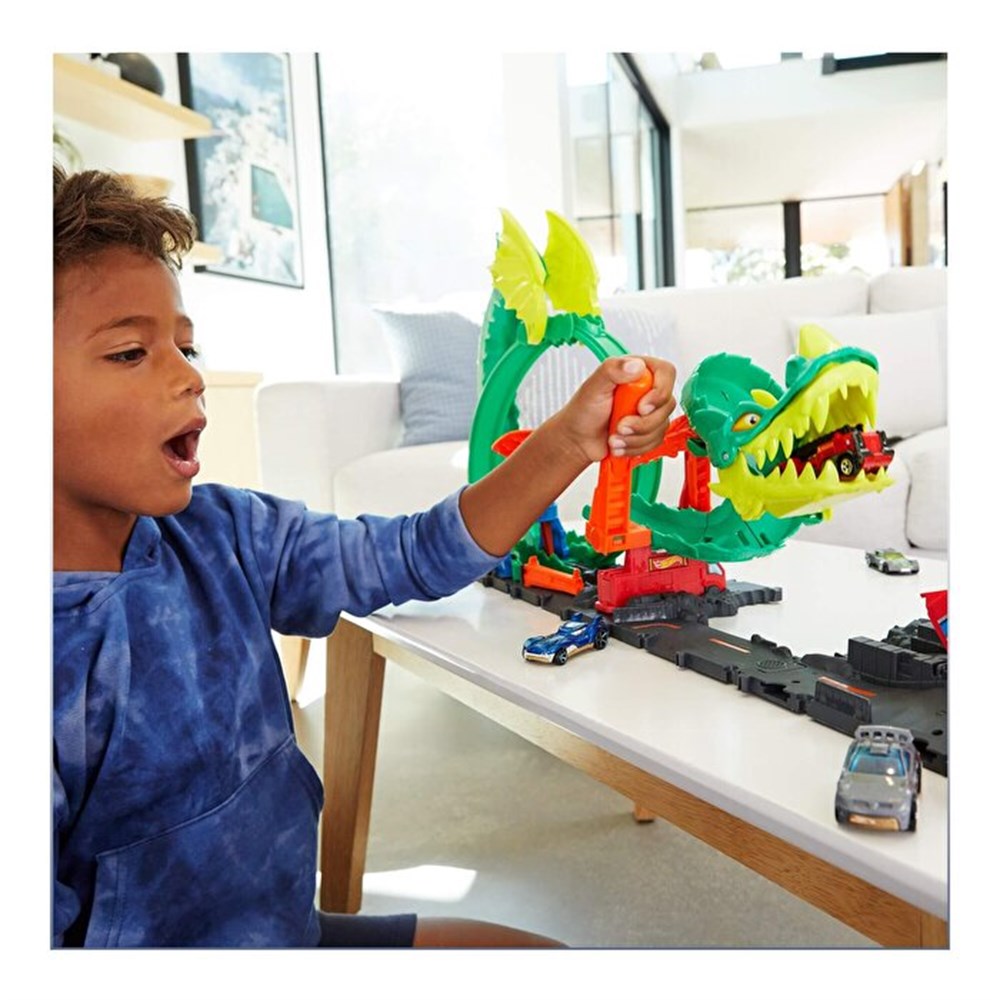 Hot Wheels Ejderha İle Mücadele Pisti HDP03-Erkek Oyun Setleri