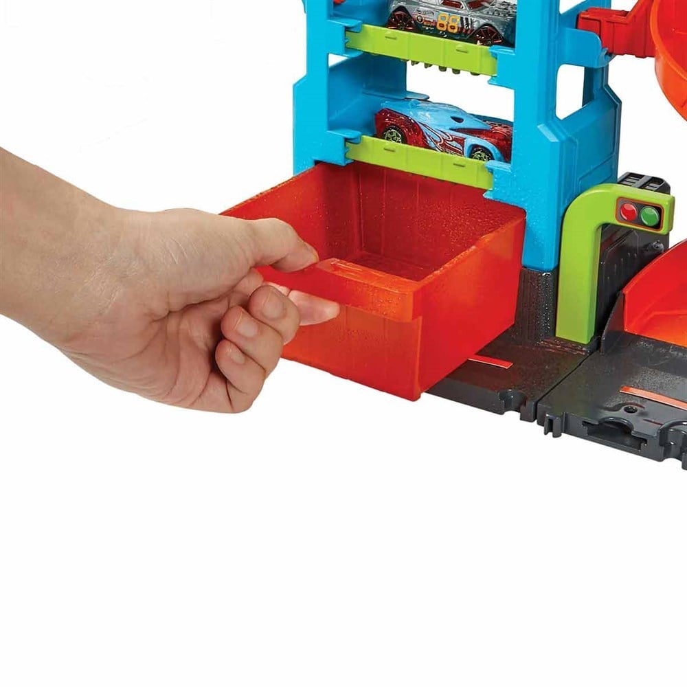 Hot Wheels Mega Araba Yıkama Kulesi HDP05-Erkek Oyun Setleri