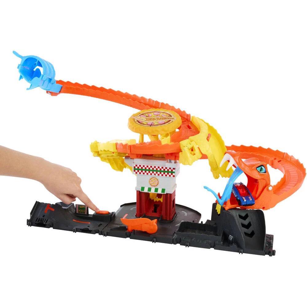 hot-wheels-pizza-dukkaninda-kobra-mace--99e4-.jpg