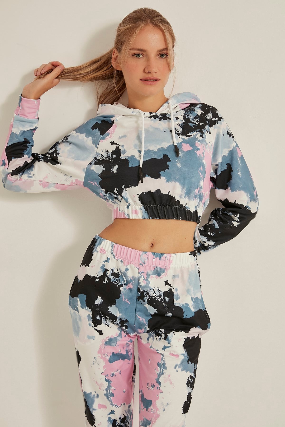 C&City 708 Kadın Kapşonlu Batik Crop Sweat Pembe/Siyah
