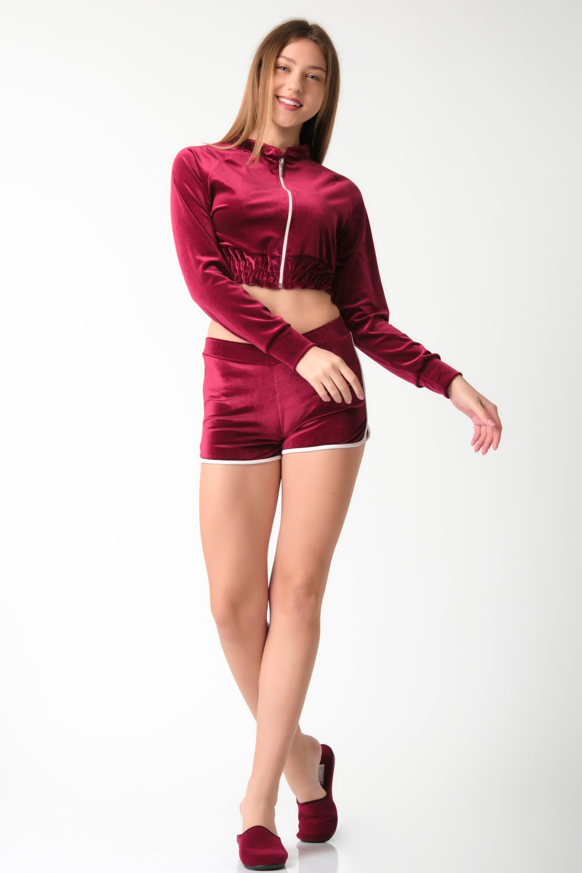 C&City Dolce Aspra Women Velvet Short Sweat