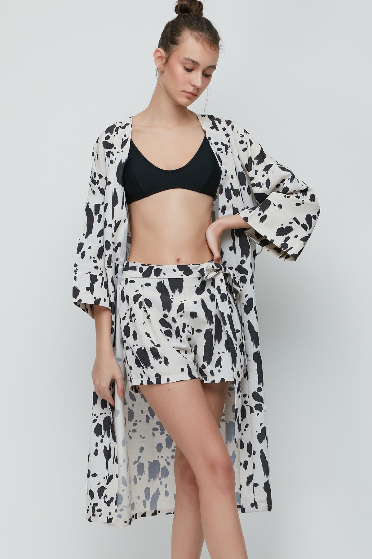 C&City Şortlu Kimono Takım 9069 Ekru/Dalmaçyalı