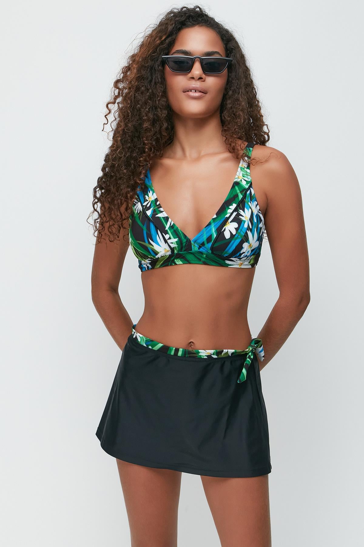 Etekli Toparlayıcı Bikini Takım 3266 Siyah/Yeşil