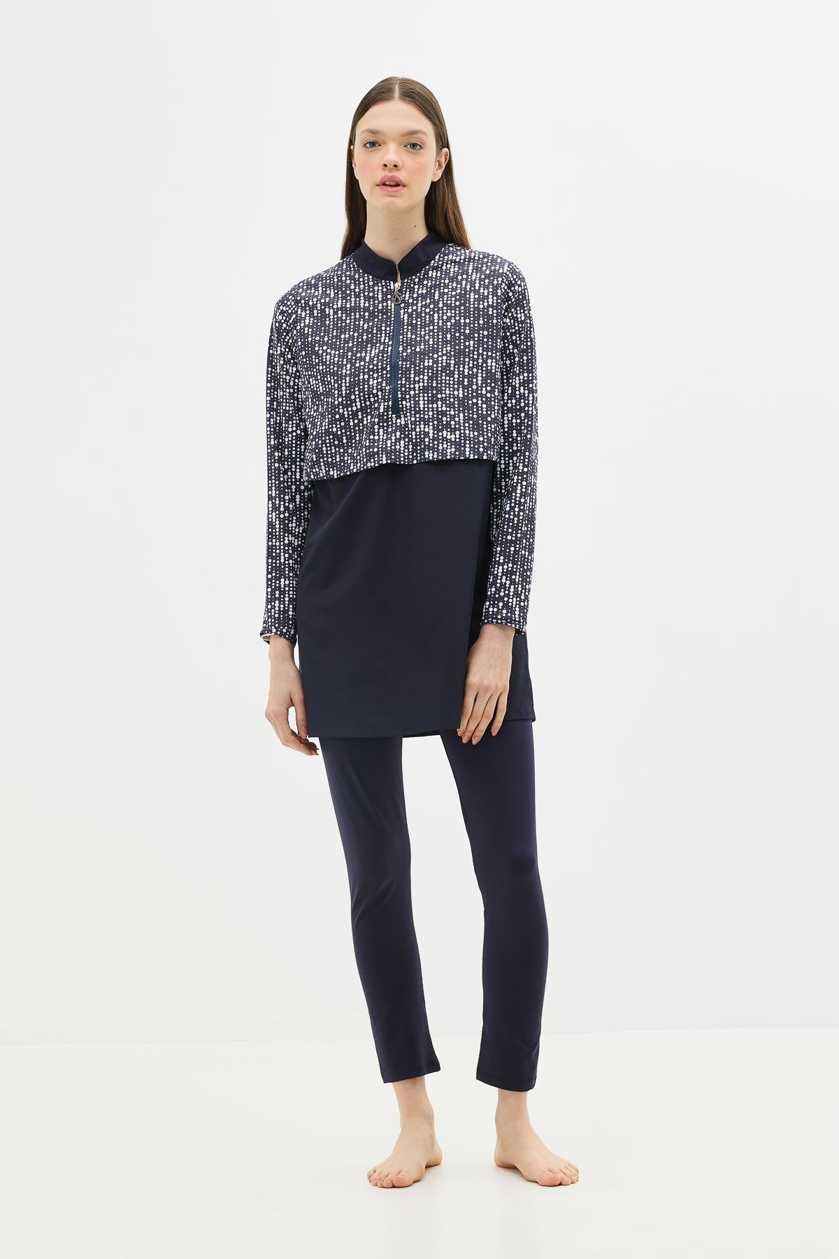 Tam Kapalı 4 lü Tesettür Mayo 4111 Lacivert/Beyaz