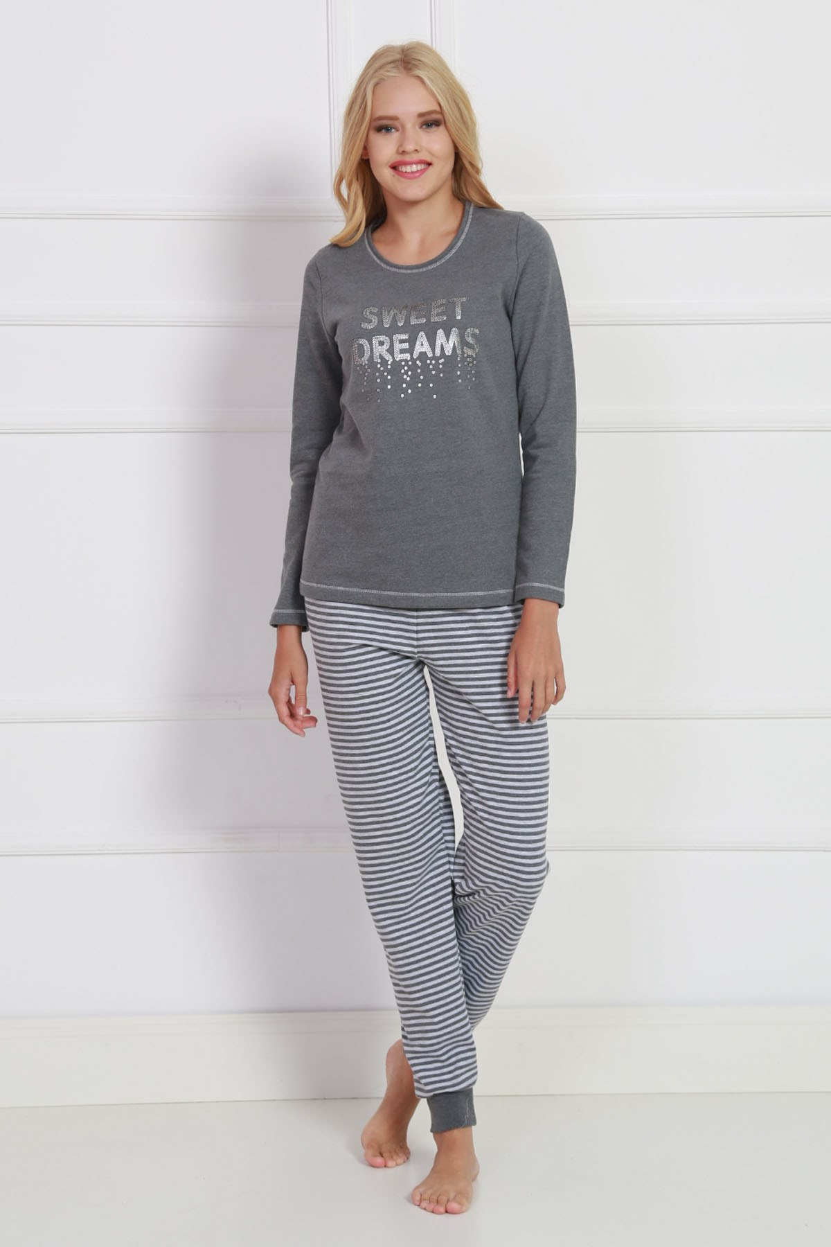 Vienetta Women Pyjama Set