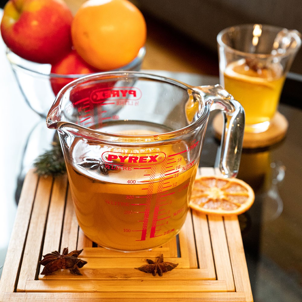 Pyrex Çok Fonksiyonlu Kulplu Cam Ölçü Kabı 1 L