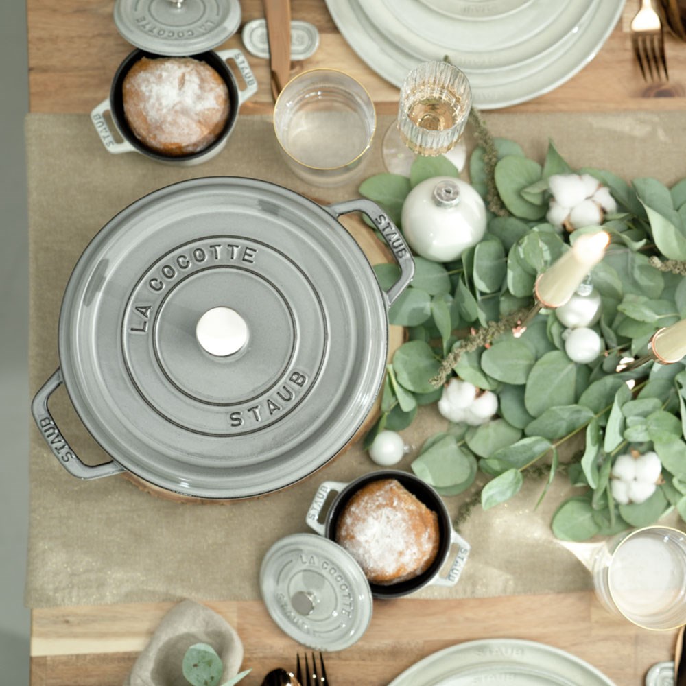 Staub Döküm Tencere Yuvarlak 28 cm Grafit Gri