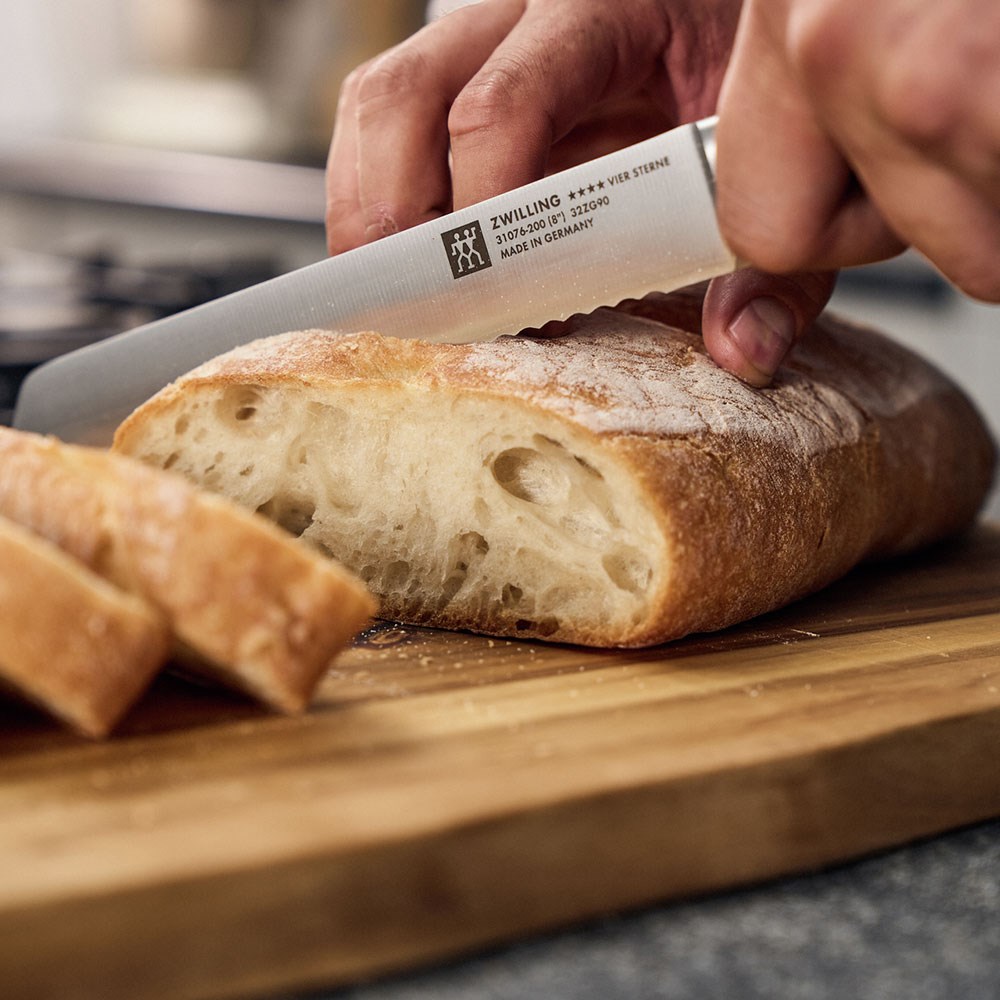Zwilling Four Star Ekmek Bıçağı Siyah 20 cm