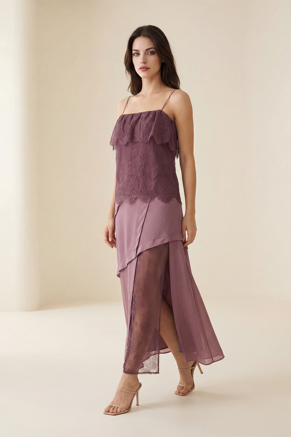 Gül Kurusu Dantel Detaylı Askılı Bluz