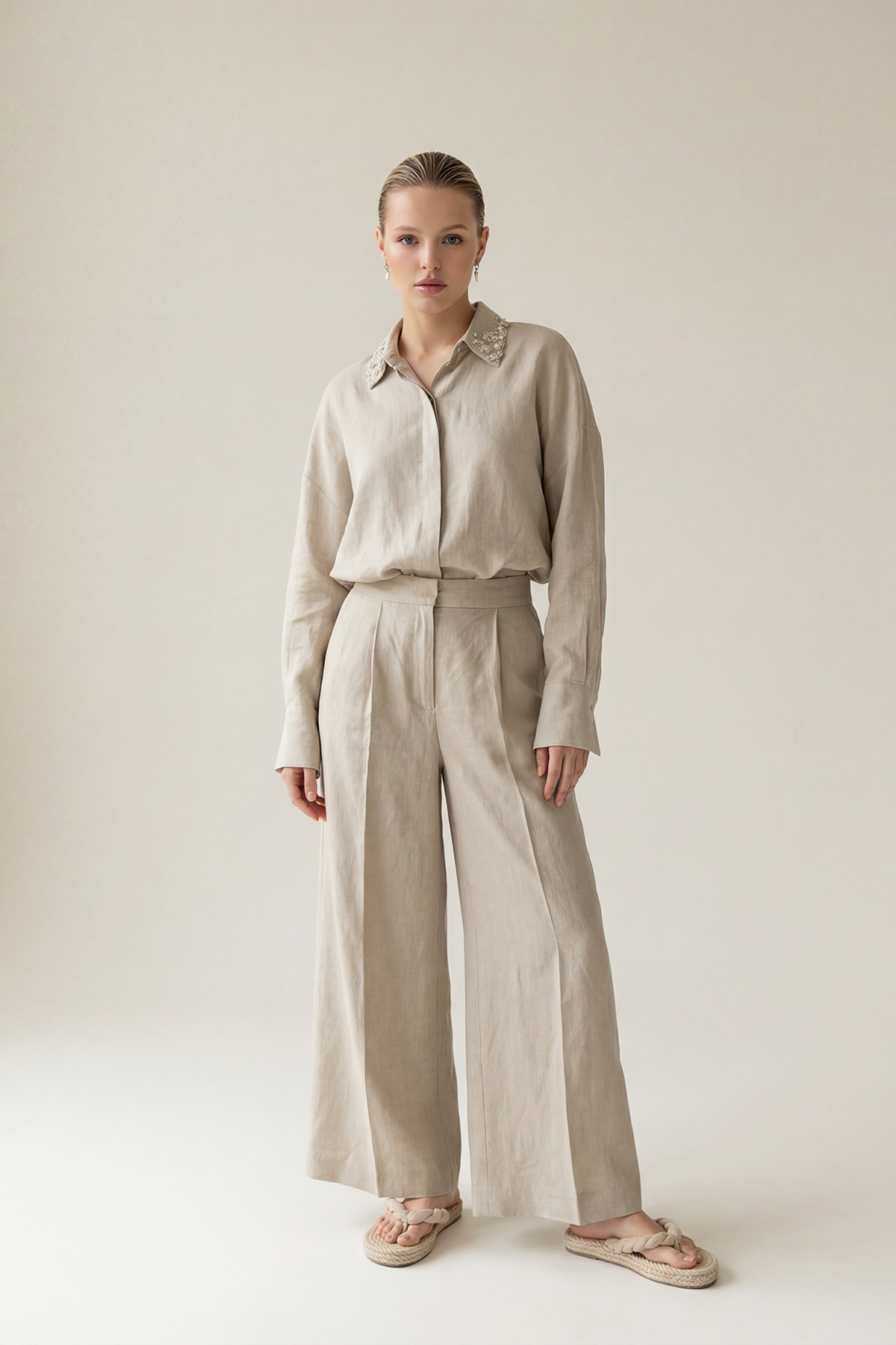 Bej Rahat Kesim Cep Detaylı Pantolon