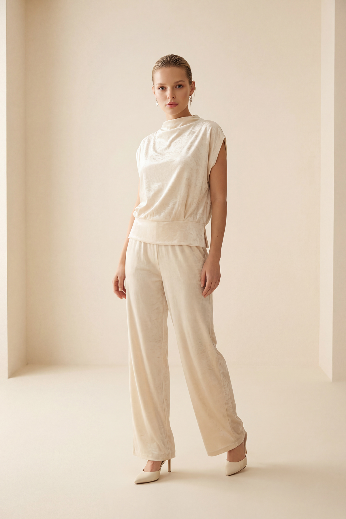 Vanilya Cep Detaylı, Desenli Geniş Paça Rahat Kesim Pantolon