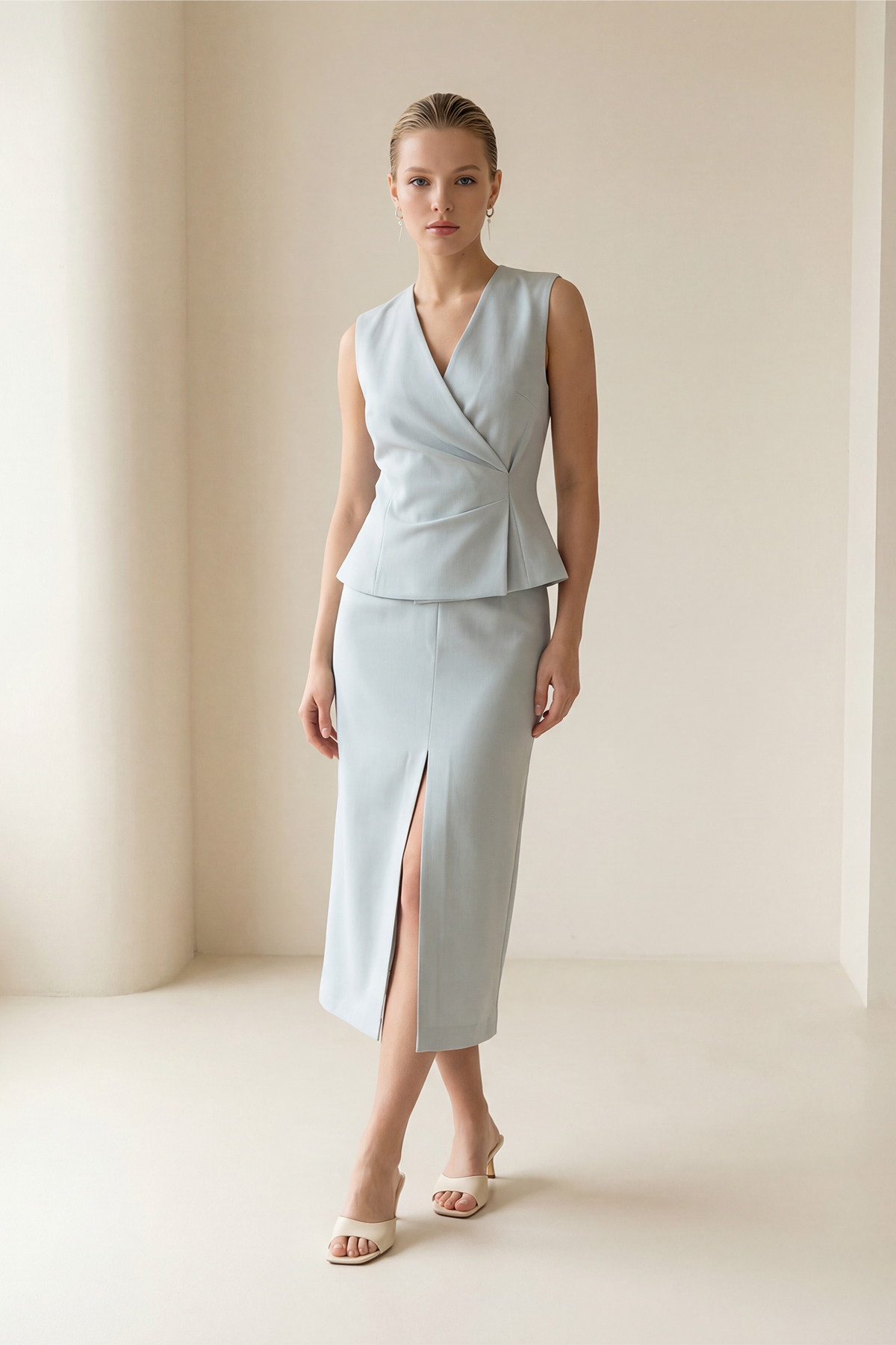 Bebe Mavi Önden Yırtmaç Detaylı Tam Kalıp Midi Boy Etek
