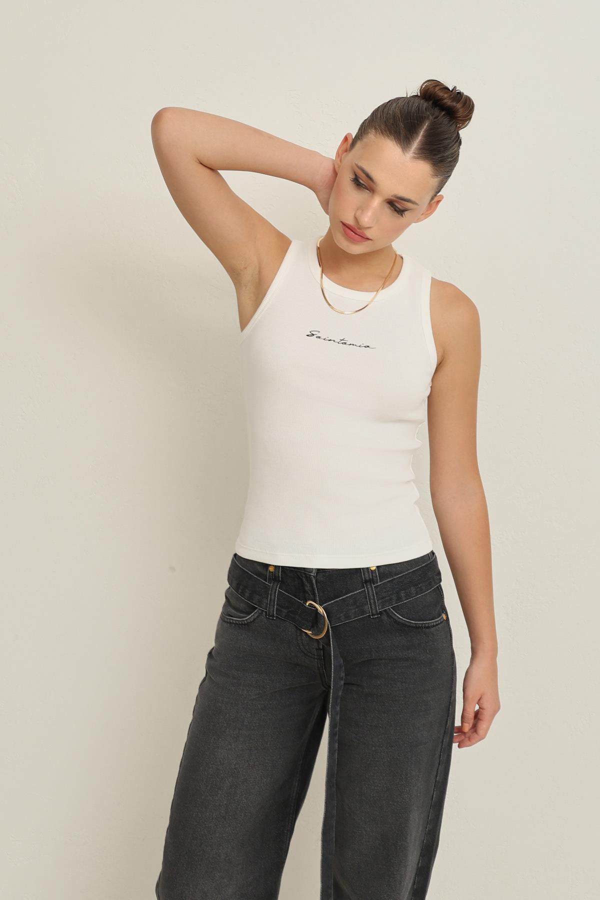 Ekru Amia&Co Marka Logo Detaylı Kolsuz Ribanalı Üst