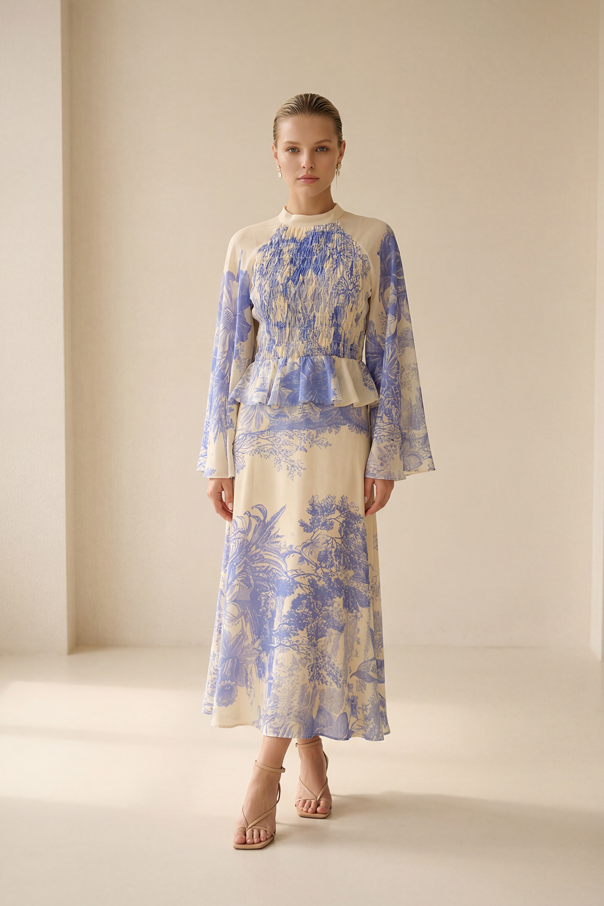 Krem-Mavi Uzun Kollu Bel Ve Yaka Detaylı Belden Oturtmalı Desenli Midi Boy Elbise