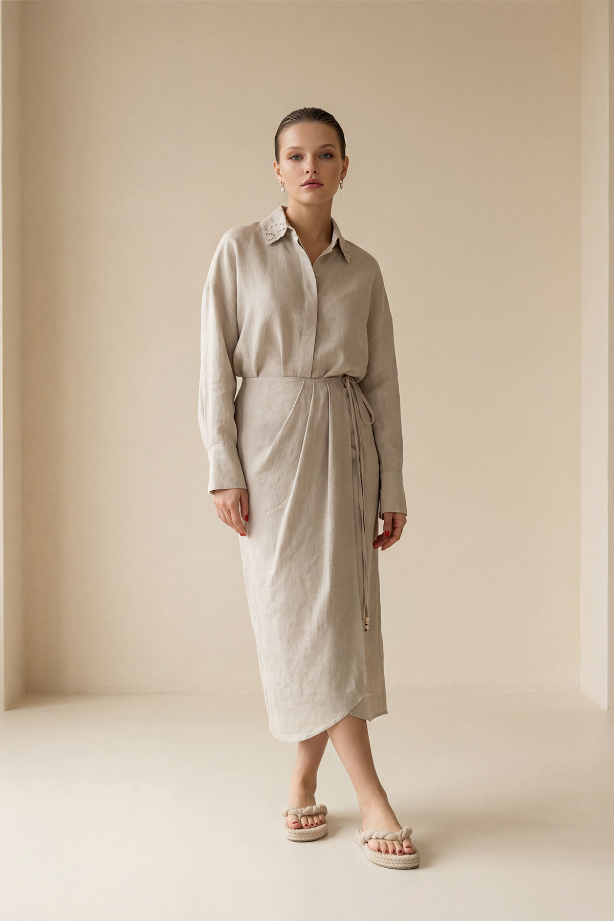 Bej Belden Bağlama Ve Kumaş Detaylı Etek