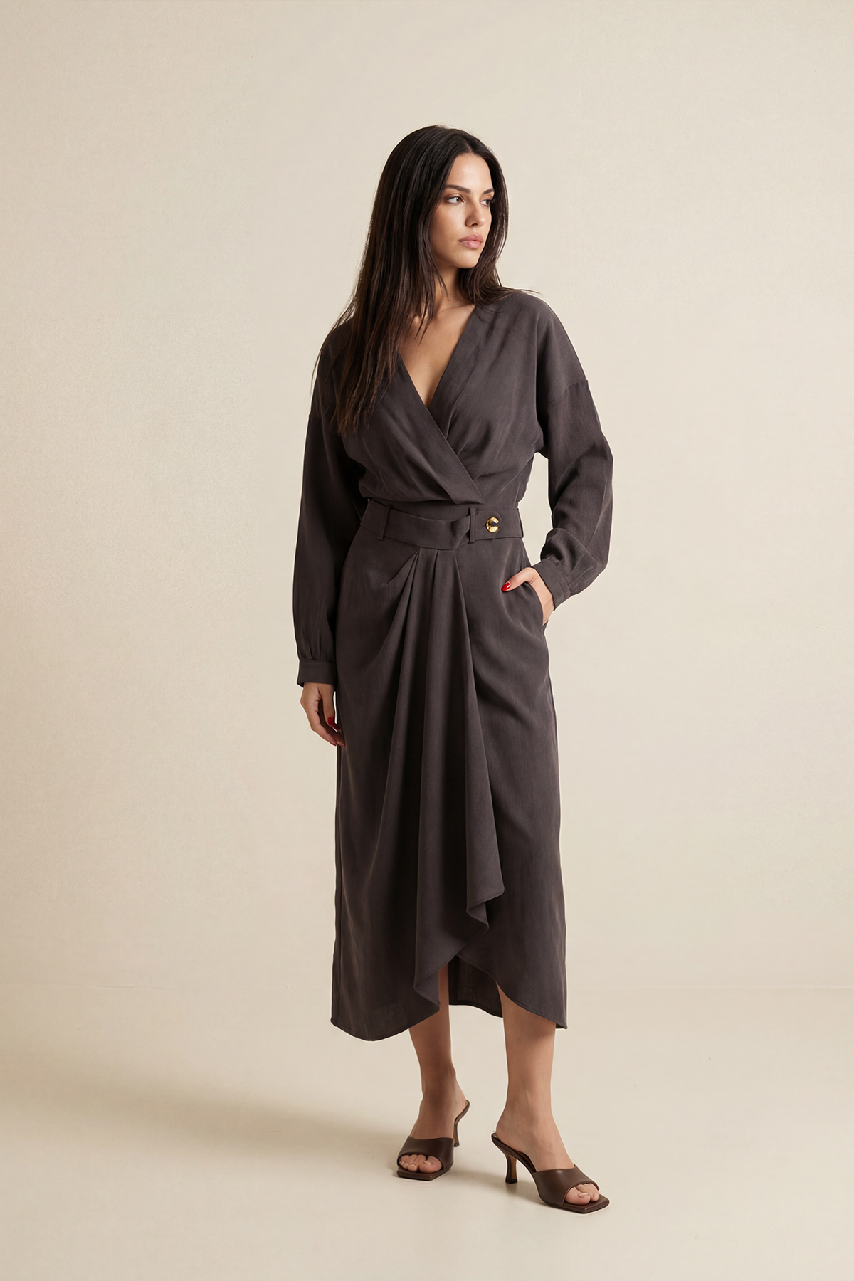 Kahve Belden Düğme Ve Pile Detaylı Midi Boy Etek