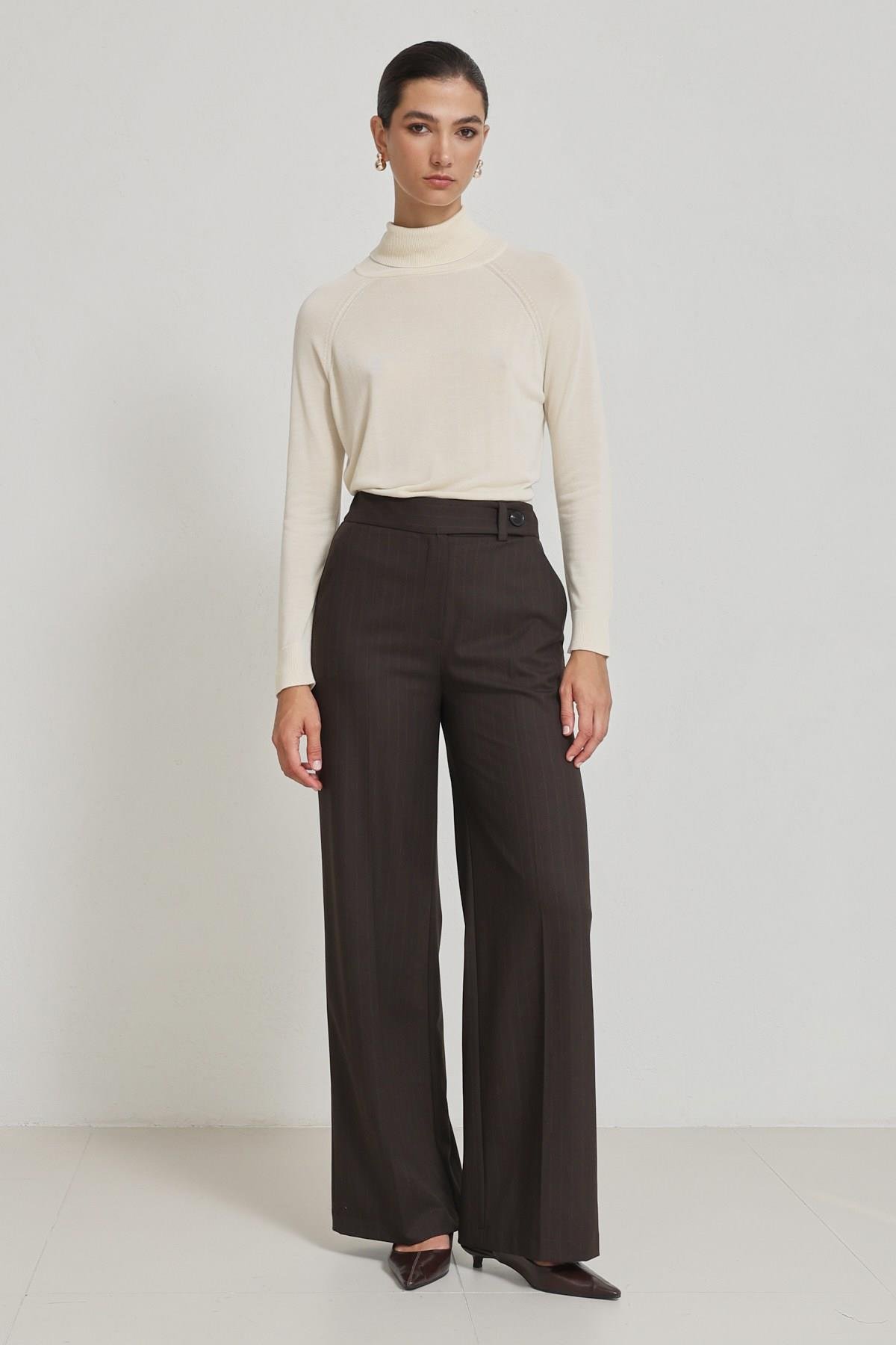 Acı-Kahve Kemer Ve Cep Detaylı Çizgili Rahat Kesim Pantolon