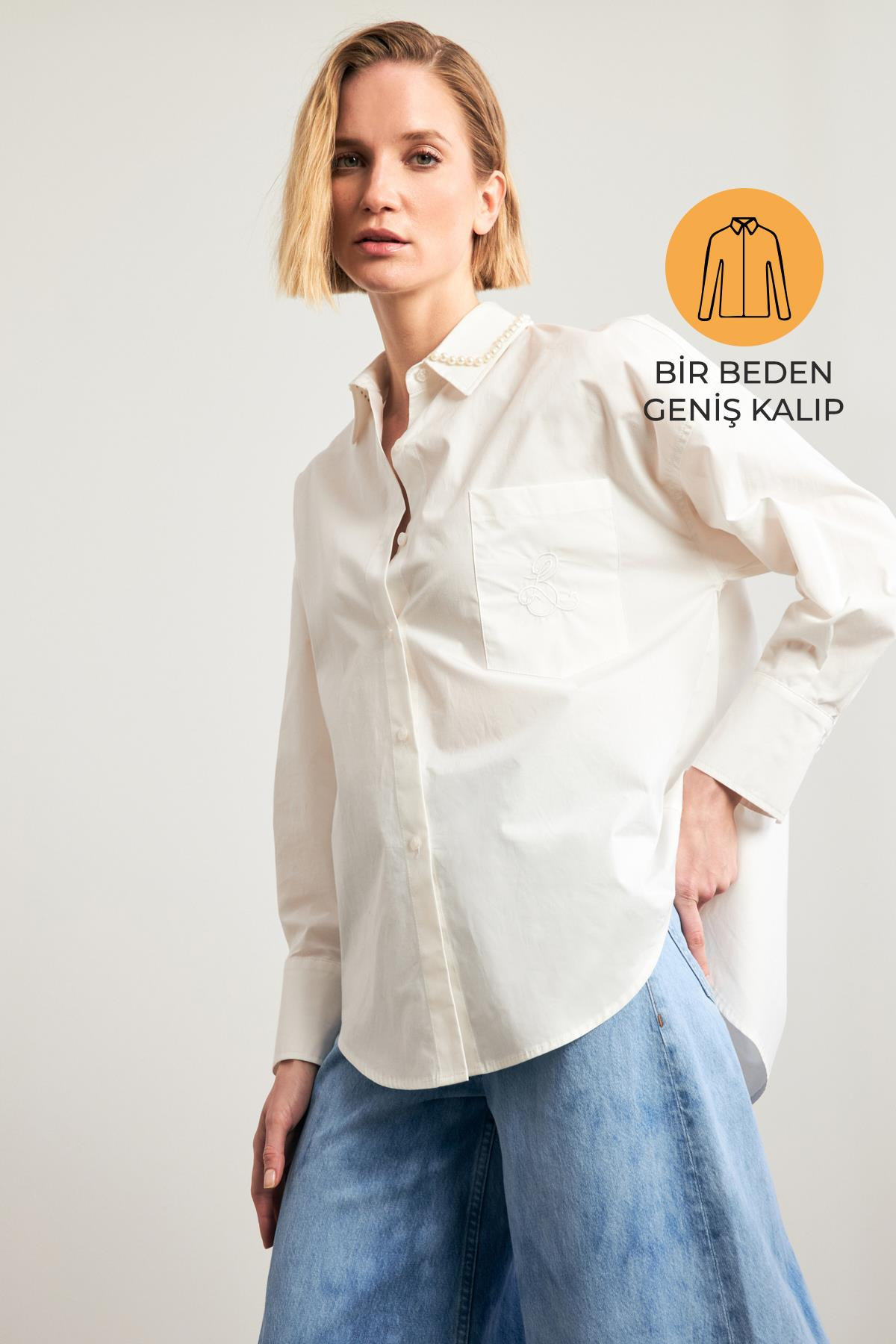 Ekru Cepte Baskı Detaylı Ve Yakada İncili Uzun Kollu Geniş Kalıp Gömlek