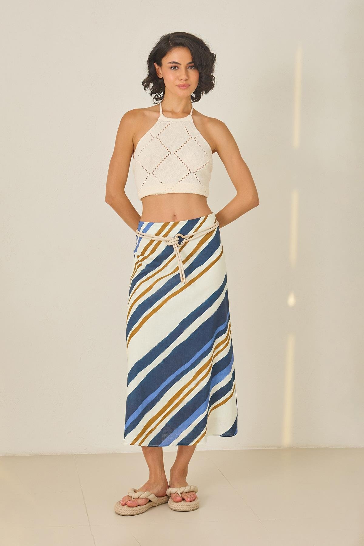 Ekru-Lacivert Desenli Midi Boy Keten Etek